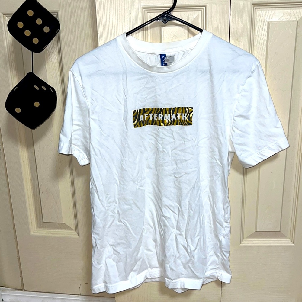 H&M White T-Shirt - Luxury Feel
